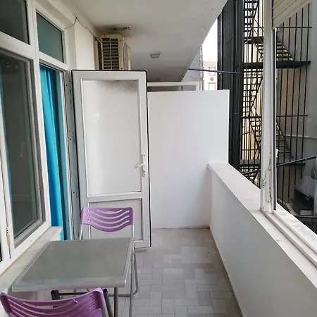 Delphin Lejlighedshotel Side