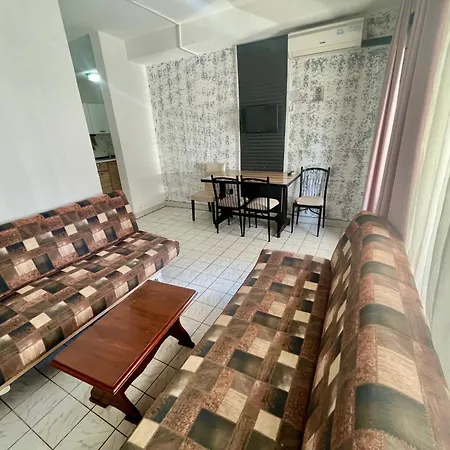 Delphin Aparthotel 3*