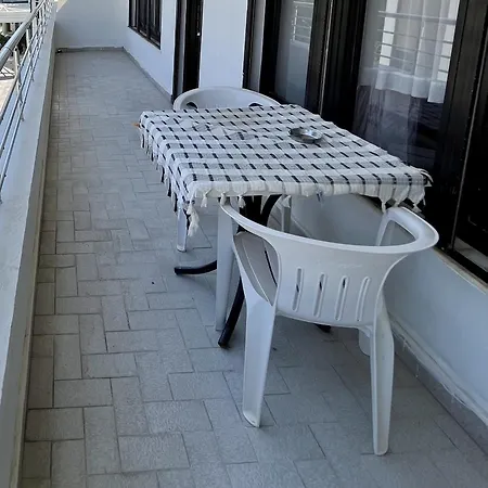 Delphin الفندقية بالخدمة الذاتية 4*