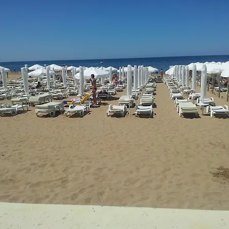 Delphin Aparthotel 2*