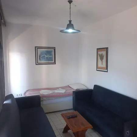 Delphin מלון דירות סייד