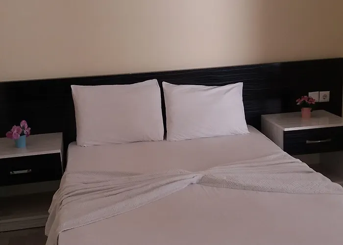 Delphin Aparthotel 3*